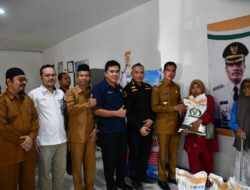 Pj Walikota Langsa Lepas Penyaluran Cadangan Beras Pemerintah