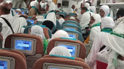 Jamaah Calon Haji Aceh Kloter I Mendarat di Jeddah