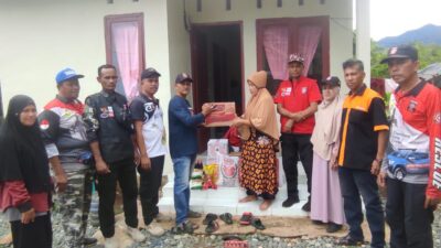 Korban Angin Puting Beliung di Leupung Terima Bantuan Masa Panik Pemkab Aceh Besar