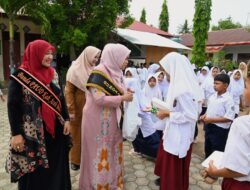 Monitoring PPDB di SDN Sibreh, Bunda PAUD Aceh Besar Dampingi Bunda PAUD Aceh