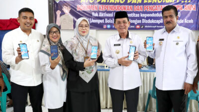 Pj Wali Kota Amiruddin Tinjau Perekaman E-KTP Pemilih Pemula Pilkada