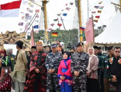 Danlanal Sabang Bersama Forkopimda Sambut Kedatangan KRI Dewa Ruci Beserta Laskar Rempah