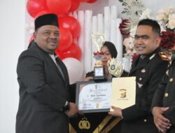 Sekda Sulaimi Serahkan Piala Voli Putra Hari Bhayangkara ke-78 di Polres Aceh Besar