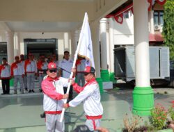 Pj Bupati Mahdi Lepas Kontingen Aceh Barat Menuju POPDA Aceh XVII di Aceh Timur