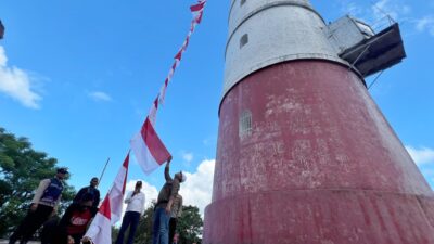 Bendera Merah Putih Berkibar di Mercusuar Willem’s Torrent III Pulo Aceh