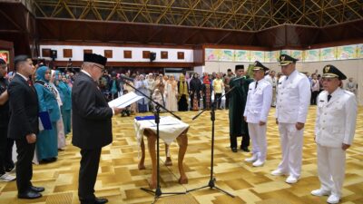 Lantik 3 Pj Bupati, Bustami Ingatkan Kesuksesan Penyelenggaraan PON XXI dan Pilkada 2024