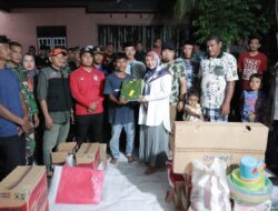 Pj Bupati Iswanto Antar Bantuan Masa Panik Korban Kebakaran di Seumet Montasik