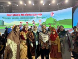 Mellani Subarni Dampingi Siswa SDN 1 Kota Langsa Berprestasi Terima Penghargaan Presiden RI