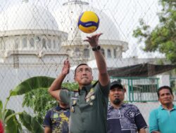 Semarak HUT Ke-79 RI, Dandim 0101/Kota Banda Aceh Buka Turnamen Voli Piala Dandim Cup 2024 di Aceh Besar