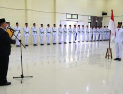 Pj Bupati Muhammad Iswanto Kukuhkan 70 Paskibraka Aceh Besar