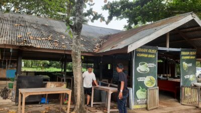 Sambut PON XXI Aceh-Sumut, Pedagang Lamtanjong Suka Makmur Benahi Warung