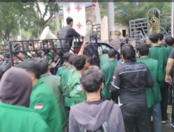 Tolak Revisi UU Pilkada, Ribuan Mahasiswa Bentrok Polisi di Lhokseumawe