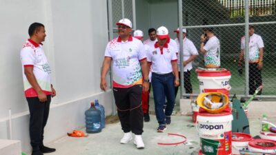 Pj Gubernur Aceh Jalan Kaki Tinjau Venue Tenis PON XXI di Neusu