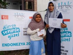 ASAR Humanity Cabang Aceh Salurkan Beasiswa Kepada Yatim di Sabang