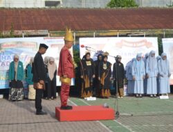 Seragam Adat Nusantara Warnai Upacara Bendera HUT ke-79 RRI