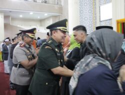 Kasdim 0101/KBA Hadiri Rapat Paripurna Pelantikan Anggota DPRK Kota Banda Aceh