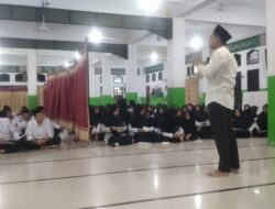 Pondok Pesantren Babunnajah Ulee Kareng Latih Ratusan  Santri Publik Speaking