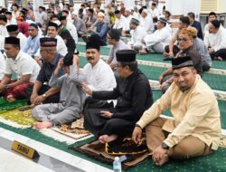 Pj Bupati Aceh Besar Hadiri Peringatan Maulid di Mesjid Raya Baiturrahman