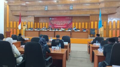 DPRK Aceh Selatan Adakan Rapat Penyampaian Visi dan Misi Calon Bupati dan Wakil Bupati