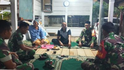 Peduli Sesama, Anggota Koramil Takziah dan Bantu Pemakaman Nelayan di Aceh Jaya