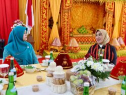Pj Ketua TP PKK Aceh Sambut Kedatangan Ketua TP PKK Pusat