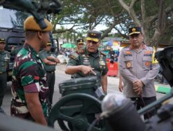 Pangdam IM dan Kapolda Aceh Tinjau Pameran Alutsista di Lapangan Blang Padang