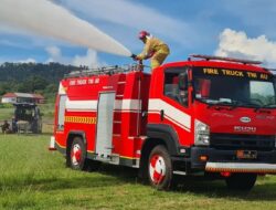 Respons Cepat, Crash Team Lanud Maimun Saleh Padamkan Kebakaran Pesawat
