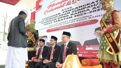 Usai Dilantik, Pimpinan DPRK Banda Aceh Dipeusijuk