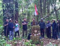 Pemuda Sabang Gelar Aksi Pembacaan Sumpah Pemuda di Puncak Cot Simeuregoh