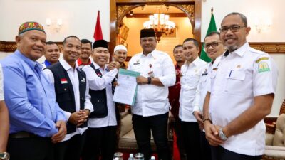 Pj Gubernur Safrizal Tampung Aspirasi Buruh Aceh