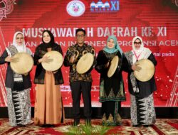 Pj Gubernur Safrizal Ajak Bidan Berperan Aktif Turunkan Angka Kematian Ibu dan Bayi Serta Stunting di Aceh