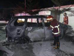 Toyota Avanza Ludes Terbakar di SPBU Lingom Indrapuri