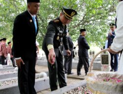 Peringati Hari Pahlawan, Dandim 0101/Kota Banda Aceh Hadiri Upacara Ziarah Nasional di TMP