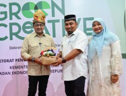 Kunker Perdana Ke Aceh Besar, Menteri Ekonomi Kreatif Teuku Riefky Mengaku Terharu