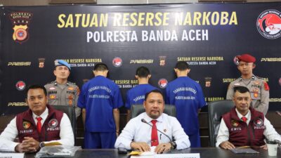 Polresta Banda Aceh Tangkap Tiga Pengedar beserta Satu Ons Sabu di Ulee Kareng