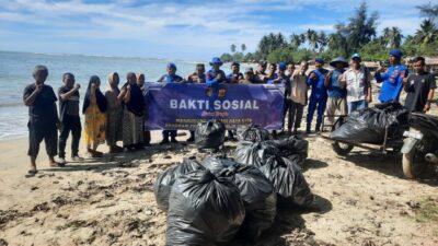 Satpolairud Polres Aceh Barat Gelar Aksi Bersih Pantai Lhok Bubon