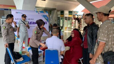 Satgas Ops Lilin Seulawah-2024 dan Jasa Raharja Layani Kesehatan Gratis di Pelabuhan Ulee Lheue
