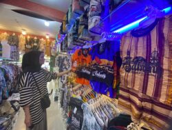 Omzet Penjual Baju Sabang Meningkat Selama Libur Nataru