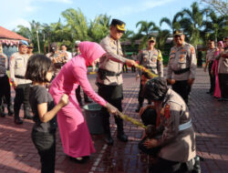 Kapolres Aceh Barat Pimpin Upacara Kenaikan Pangkat Personel