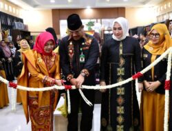 Pj Gubernur Safrizal Resmikan Galeri Seuramoe Dekranasda Aceh