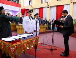 Lantik Bupati Bener Meriah, Mualem: Libatkan Akademisi Dalam Rumuskan Pembangunan