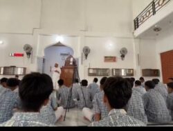 Siswa SMAN 1 Peukan Bada Ikuti Zikir dan Tausyiah, Tarhib Ramadhan Bersama Ust Zul Arafah