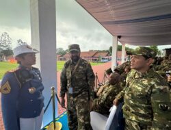 Presiden Prabowo dan Mualem Saling Memberikan Penghormatan di Parade Senja Magelang