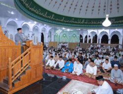 Bupati Aceh Besar Pimpin Safari Ramadhan Perdana di Masjid Al-Munawwarah Kota Jantho