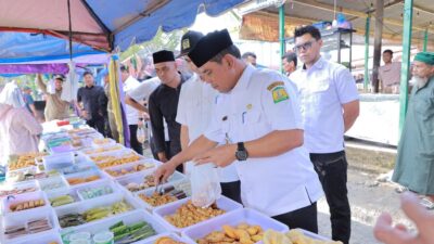 Pastikan Aktivitas Pasar, Bupati Aceh Besar Tinjau Penjualan Takjil di Pasar Kota Jantho