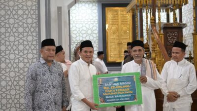 Pimpin Safari Ramadan di Kabupaten Pidie, Wagub Aceh Serahkan Bantuan uang tunai Rp 25 Juta