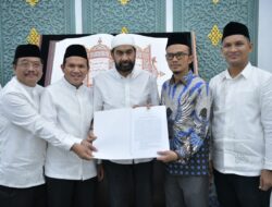 Mualem Lauching Instruksi Gubernur Aceh Wajibkan ASN dan Masyarakat Shalat Fardhu Berjamaah