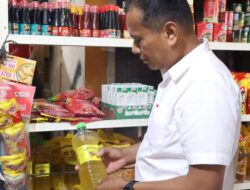 Personel Unit Tipidter Sat Reskrim Polres Aceh Singkil Cek Stok Minyak Goreng Subsidi