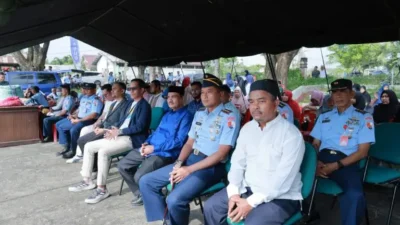 Peringati HUT ke-79 TNI AU, Pemkab Aceh Besar dan Lanud SIM Gelar Bazar Murah di Blang Bintang