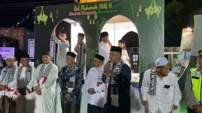 35 Mobil Hias Semarakkan Pawai Takbir Keliling di Darul Kamal